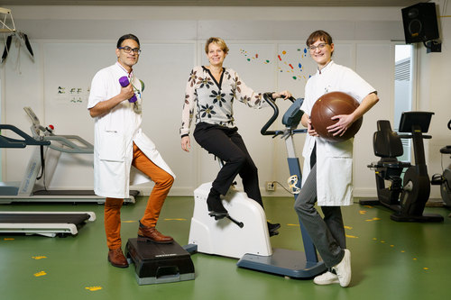 Internist Fazil Alidjan, huisarts Joriet Schneider en cardioloog Sarah Hamel-Brown