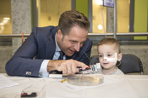 Minister de Jonge bezoekt e-Healthweek in Haga