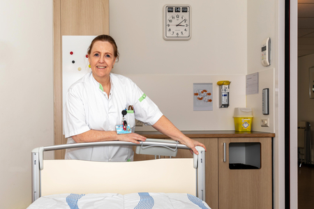 Noeska Schrijver werkt al heel wat jaar als oncologie- en pallatieverpleegkundige in het HagaZiekenhuis. Wat vindt ze zo mooi aan haar werk?